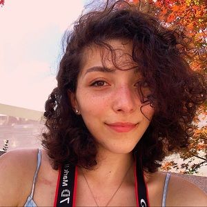 Meet your Posher, Lisandra